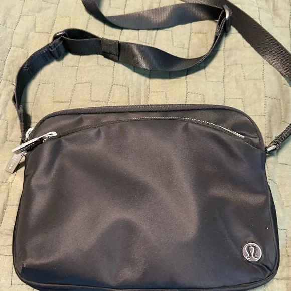 Lululemon Athletica Black Messenger Bag Durable Design - Picture 2 of 6